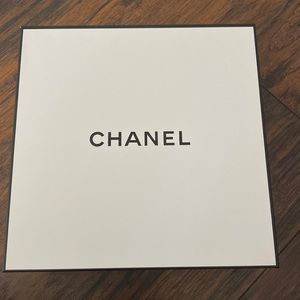 Chanel gift box